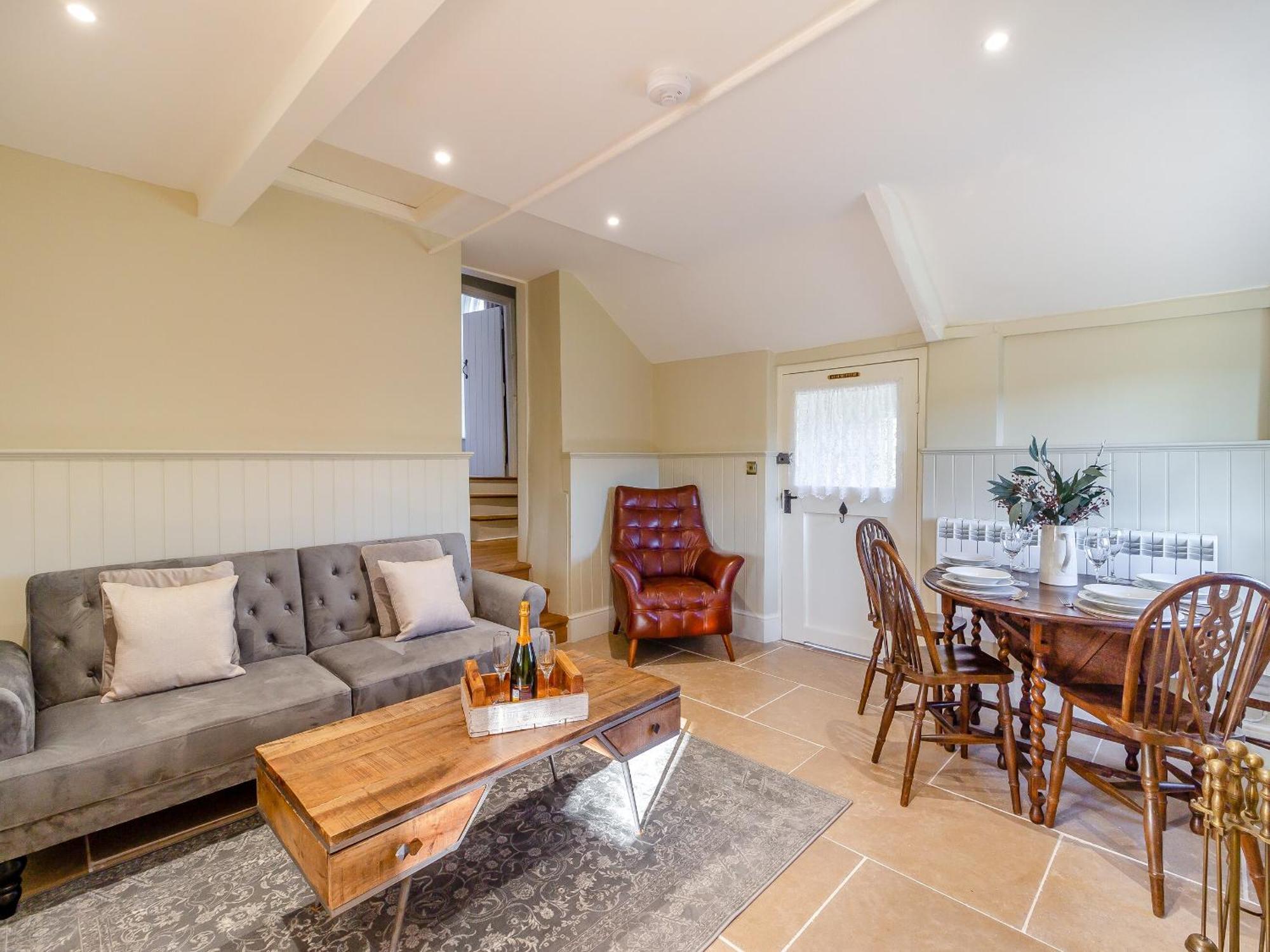 The Lodge Wonastow 外观 照片